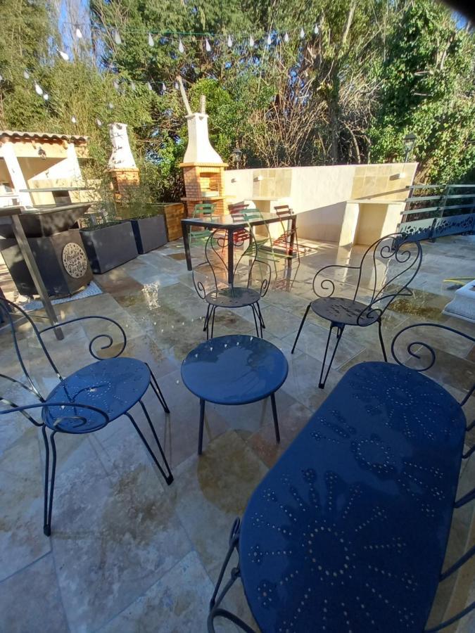 Le Gite De Fa Nny Moulin De Tartay En Avignon Kültér fotó